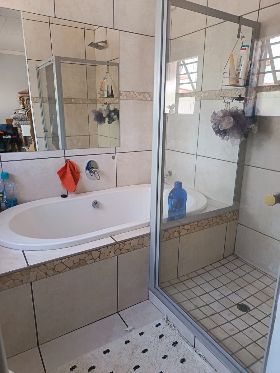 3 Bedroom Property for Sale in Kuruman Northern Cape